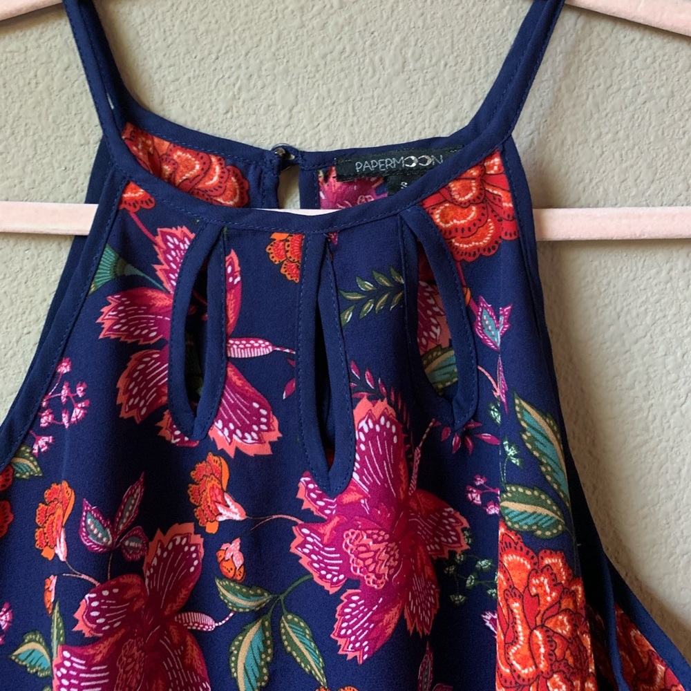 Papermoon floral spaghetti strap blouse. Size S. - Picture 4 of 9
